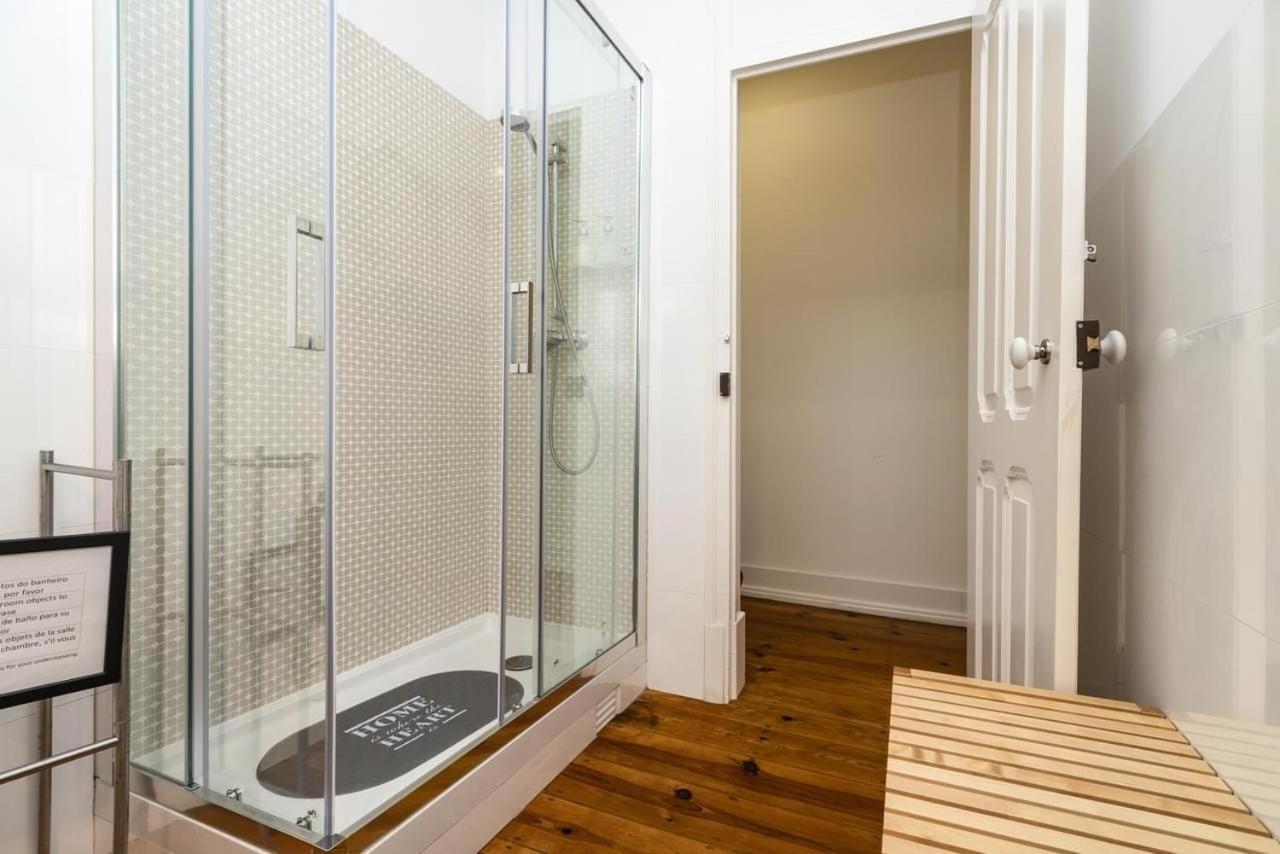 Groovy M2 R3 - Amazing Double Room With En-Suite Bathroom Lisboa Dış mekan fotoğraf